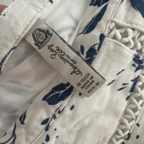 American R Dress - Picture 3 of 3